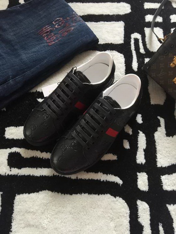 Gucci Low Help Shoes Lovers--347